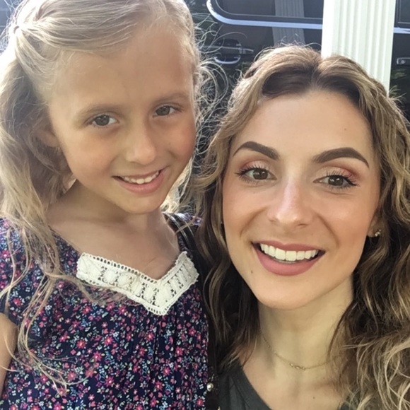 Meet your Posher, Samantha - Picture 7 of 8